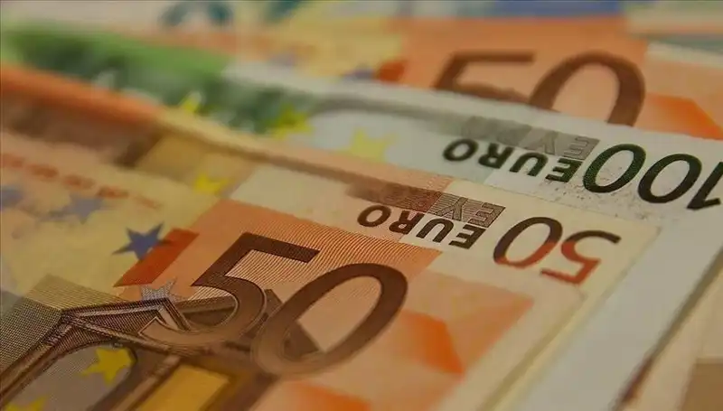 Euro, Tüm Zamanların Zirvesinden Gerileyerek Seferberlik Yaratıyor