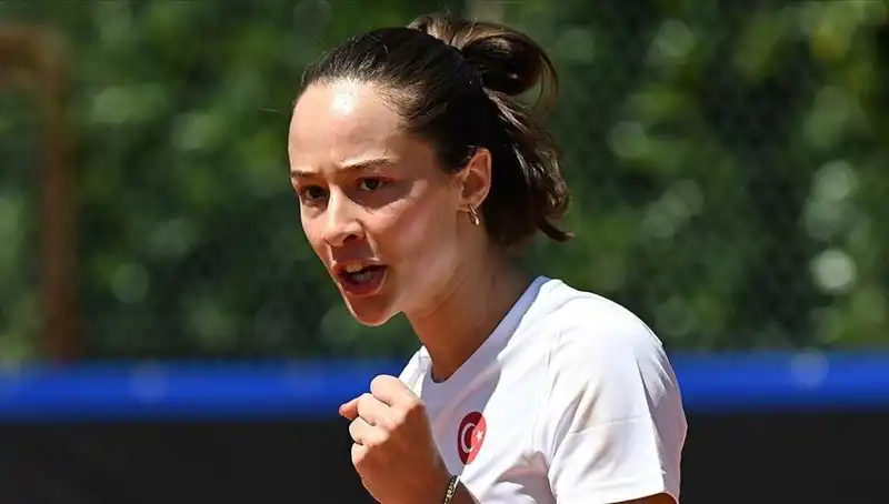 Milli Tenisçi Zeynep Sönmez, Finalde Şampiyonluk İçin Ter Dökecek