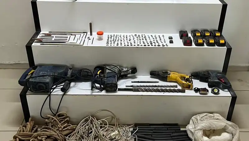 Balıkesir'de Gizemli Tarihi Eserler ve Patlayıcı Madde Operasyonu