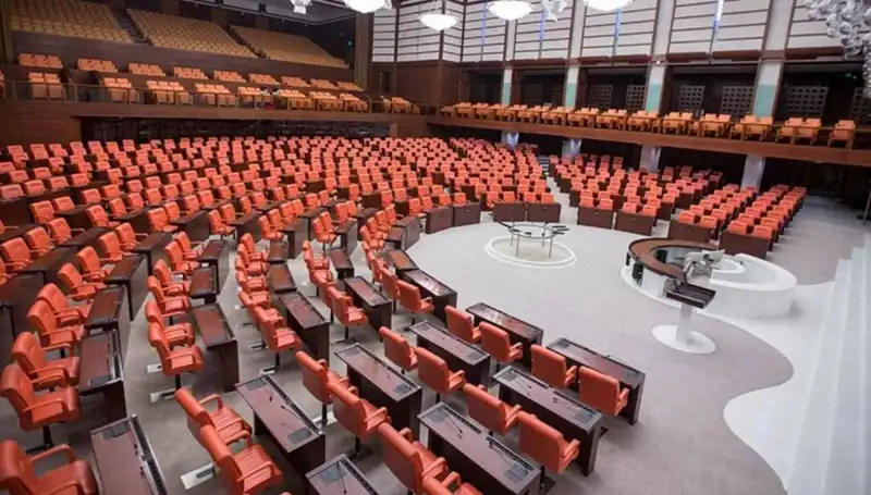 Siyasi Partilerin 2023 Bayramlaşma Programları: İşte Detaylar