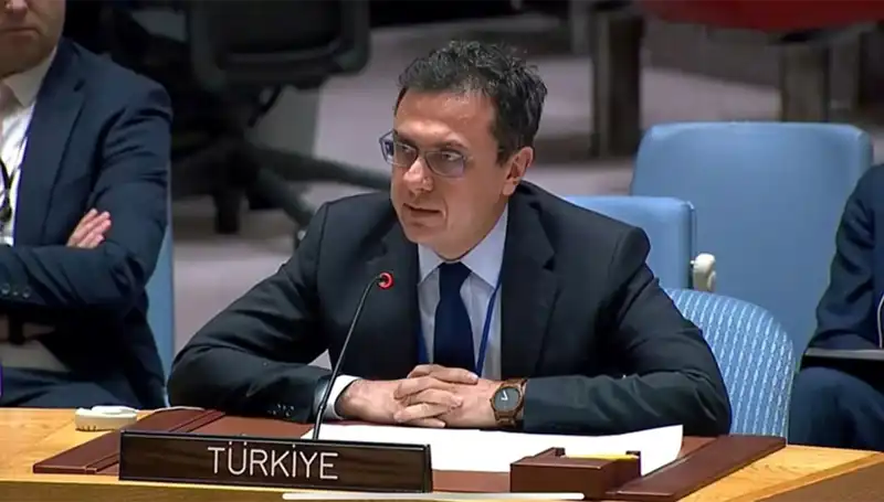İsrail'in Suriye'deki Hava Saldırılarına Son Vermesi Gerekiyor