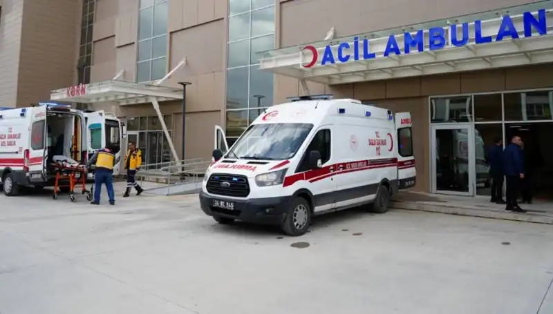 Erzincan'da Korkunç Kaza: Hayatını Kaybeden Bir, Yaralılar Üç Kişi