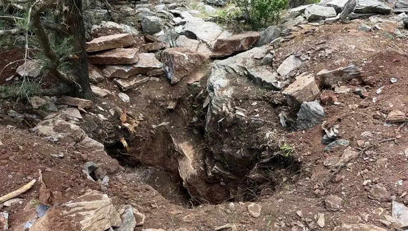Eski Vali ve Emekli Albay Define Avında Yakalandı: Olayın Perde Arkası