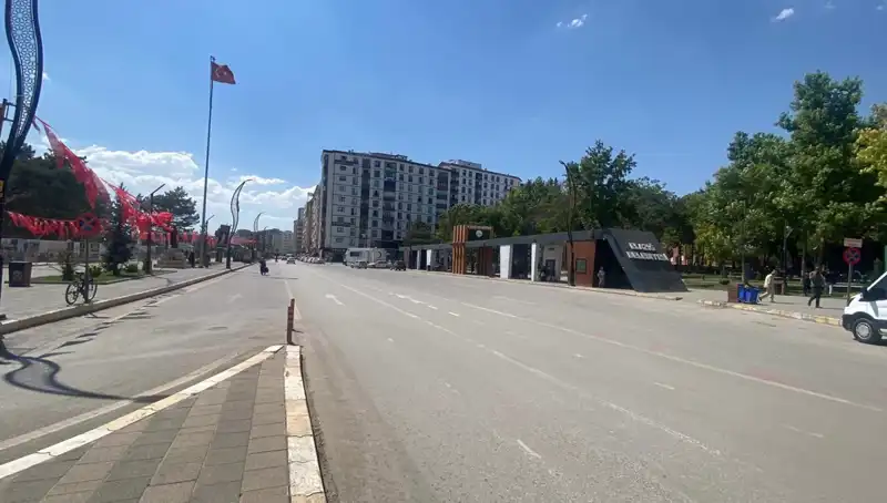 Elazığ’da Sokaklar Neden Boş Kaldı? Yerel Halk Neler Düşünüyor?