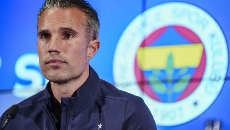 Robin van Persie, Fenerbahçe'nin Tur Şansını Yüzde Olarak Açıkladı