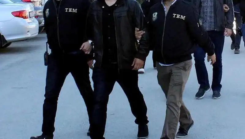 İstanbul'da Terör Operasyonu: 14 Gözaltı ile Endişeler Artıyor
