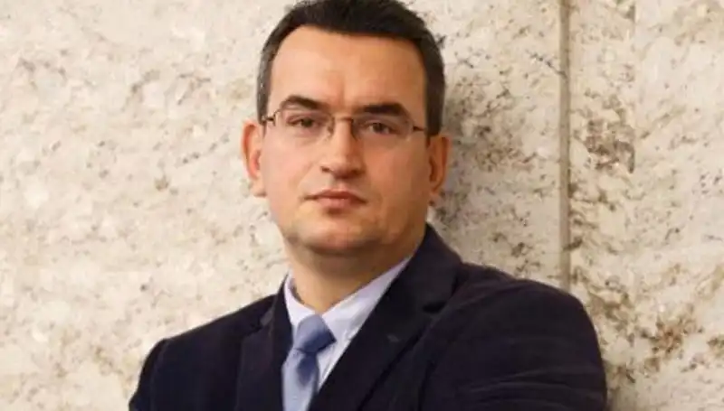 Metin Gürcan: DEVA Partisi’nin İkonik İsimlerinden Biri Ve Siyasi Yolculuğu