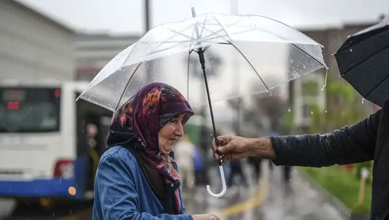 Türkiye'yi Vuracak Gök Gürültülü Sağanak Yağışlar Geliyor!