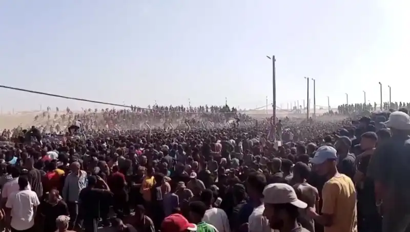 Gazze'de Korkunç Saldırı: Yardım Noktası Hedef Alındı, 26 Ölü