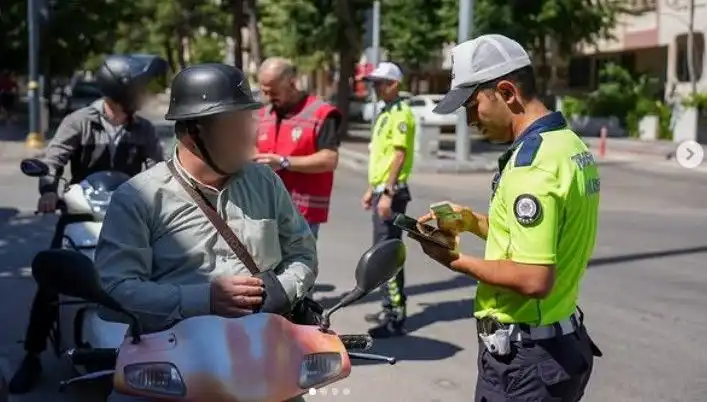 Isparta'da Trafik Denetimleri: Güvenli Sürücülük İçin Önemli Adımlar Atılıyor