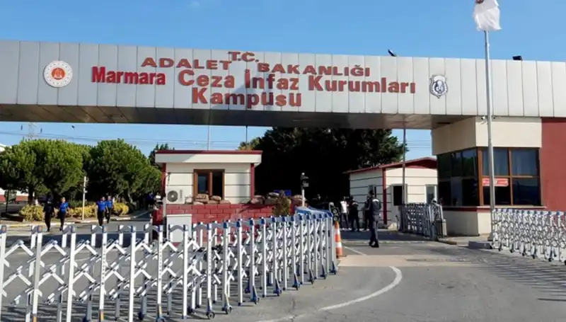 İBB Soruşturmasında Tutuklular Farklı Cezaevlerine Sevk Edildi: Şok Gelişmeler