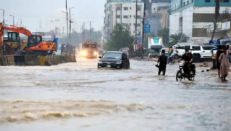 Pakistan'da Muson Yağmurlarının Yol Açtığı Felaket: Ölü Sayısı Alarm Veriyor