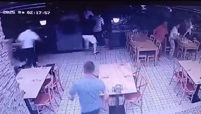 Deprem Anında Güvenliğiniz İçin Etkili Yöntemler ve İpuçları