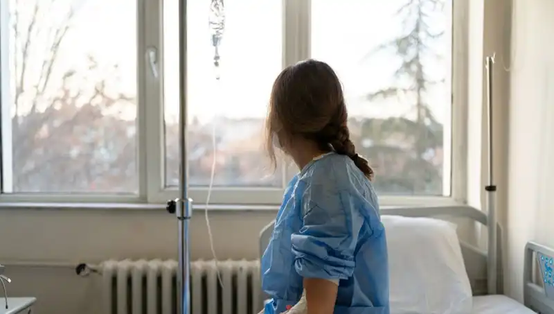35 Yaşındaki Kadın, Kanserin Sessiz Yüzünü Anlattı: Vücut Yayılımı Neden Oluyor?