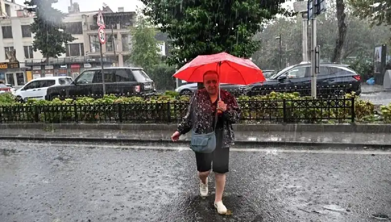Türkiye'yi Bekleyen Sarı Kodlu Yağış Uyarısı: Ne Zaman ve Nerelerde Etkili Olacak?