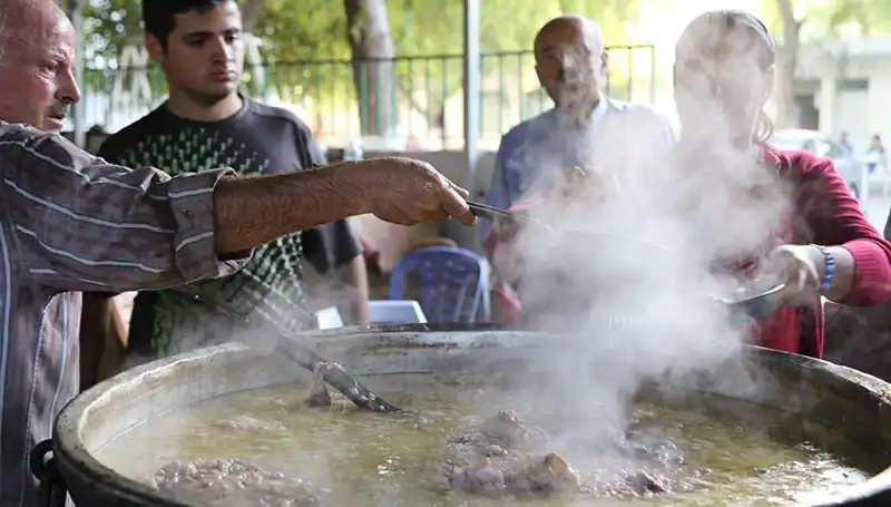 Gadir-i Hum Bayramı 2023: Coşkuyla Kutlanan Anlamı ve Geleneği