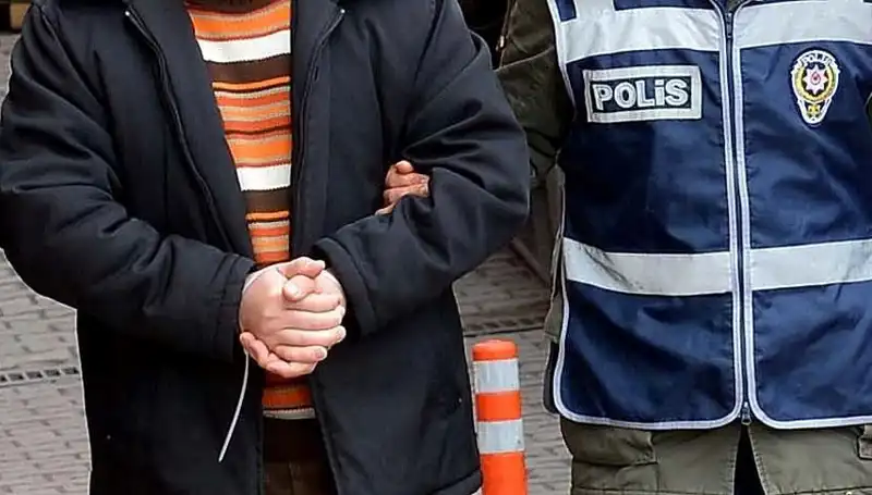 25 Yıl Hapis Cezasıyla Aranan Şahıs Lüks Villada Ele Geçirildi