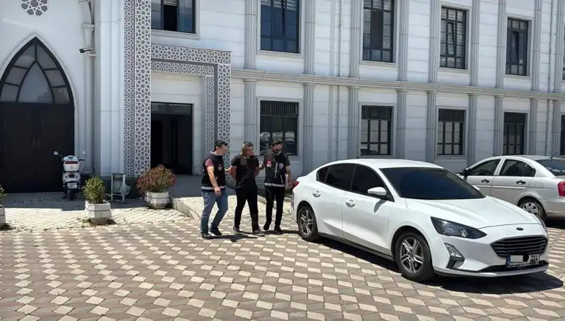 Kocaeli'de Şok Cinayet: Katil Zanlısı Yakalayıp Tutuklandı!