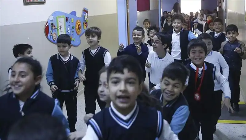 2025 Okul Takvimi: Okullar Ne Zaman Açılacak ve Tatil Tarihleri